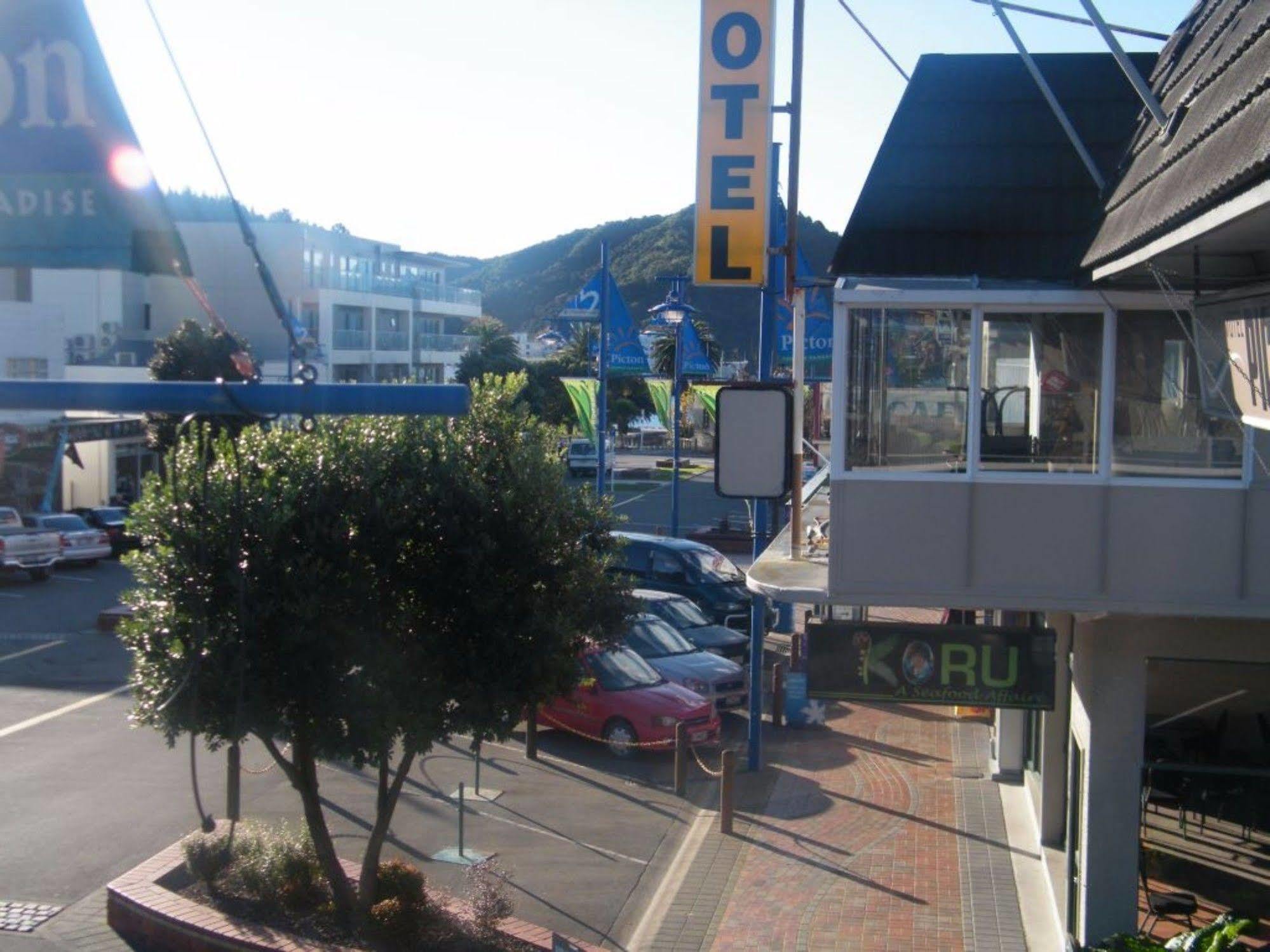 Picton Accommodation Gateway Motel Buitenkant foto